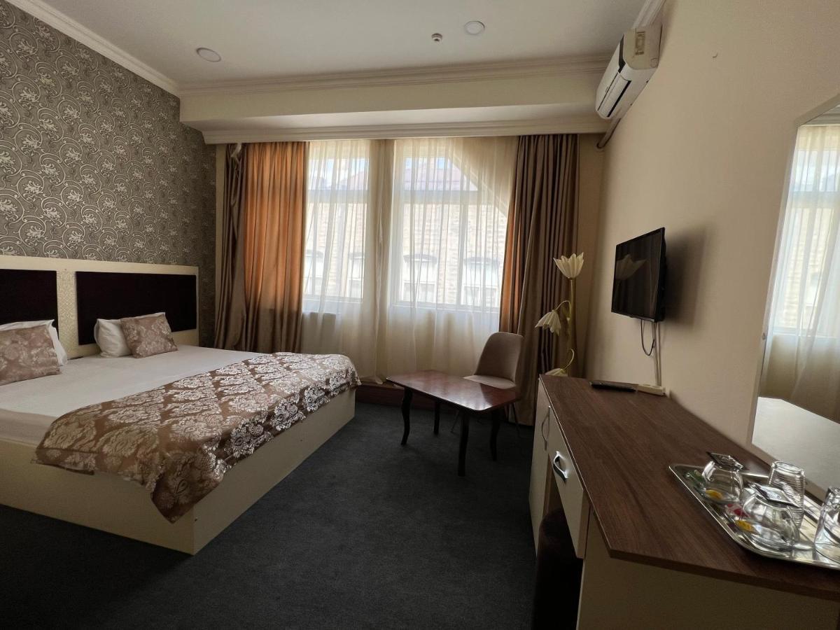 Center Khagani Hotel Баку Экстерьер фото